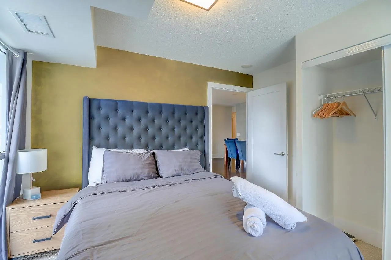 Planurstay Brillant 2Br & 2Bth - 300 Front Street West Toronto 0*,  Canada
