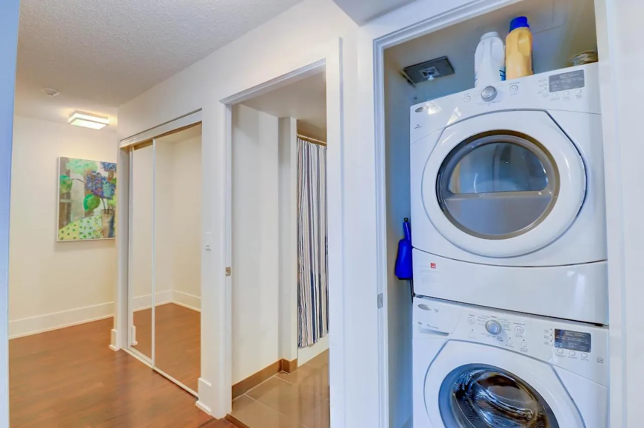 Planurstay Brillant 2Br & 2Bth - 300 Front Street West Toronto 0*,  Canada